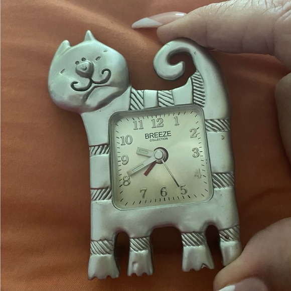 Cat standing clock Breeze collection - Picture 7 of 13